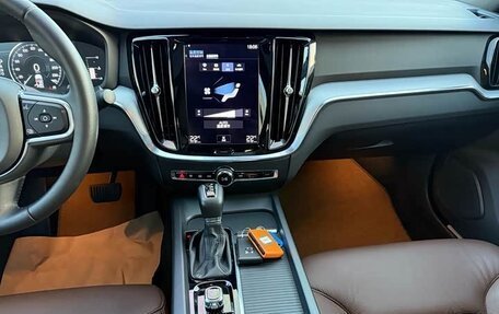 Volvo S60 III, 2021 год, 1 940 000 рублей, 8 фотография