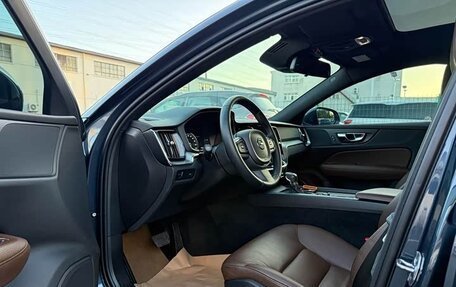 Volvo S60 III, 2021 год, 1 940 000 рублей, 4 фотография