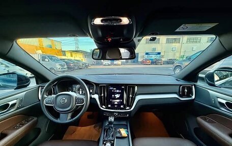 Volvo S60 III, 2021 год, 1 940 000 рублей, 6 фотография