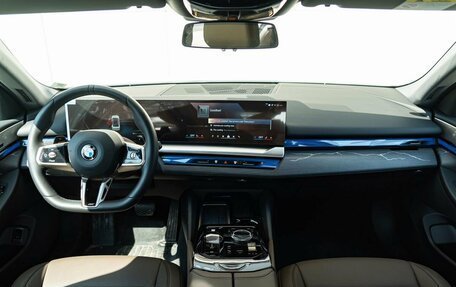 BMW 5 серия, 2025 год, 7 290 000 рублей, 11 фотография