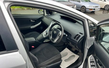 Toyota Prius, 2012 год, 899 000 рублей, 13 фотография