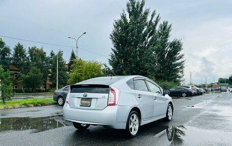 Toyota Prius, 2012 год, 899 000 рублей, 6 фотография