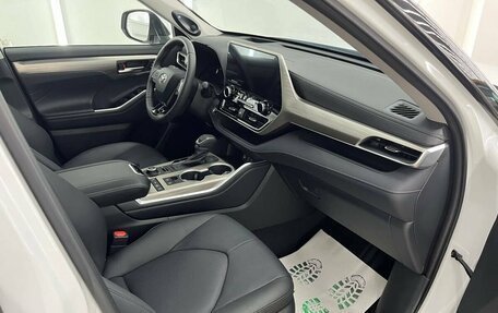 Toyota Highlander, 2025 год, 5 250 000 рублей, 20 фотография