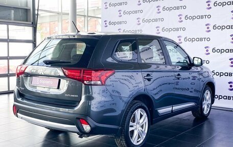 Mitsubishi Outlander III рестайлинг 3, 2015 год, 1 599 000 рублей, 3 фотография