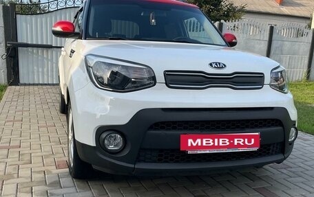 KIA Soul II рестайлинг, 2019 год, 1 800 000 рублей, 3 фотография