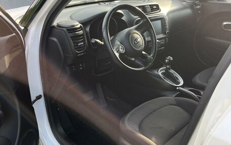 KIA Soul II рестайлинг, 2019 год, 1 800 000 рублей, 10 фотография