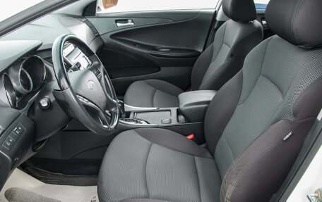 Hyundai Sonata VI, 2011 год, 1 249 000 рублей, 11 фотография