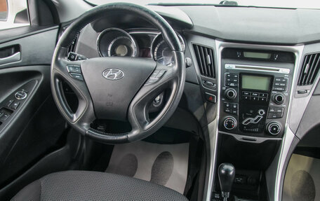 Hyundai Sonata VI, 2011 год, 1 249 000 рублей, 17 фотография