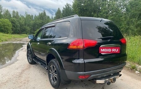 Mitsubishi Pajero Sport II рестайлинг, 2011 год, 1 300 000 рублей, 3 фотография