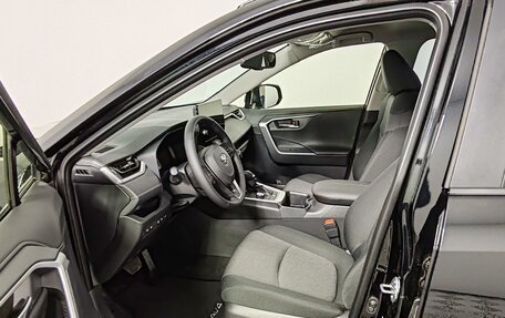 Toyota RAV4, 2025 год, 5 590 000 рублей, 9 фотография