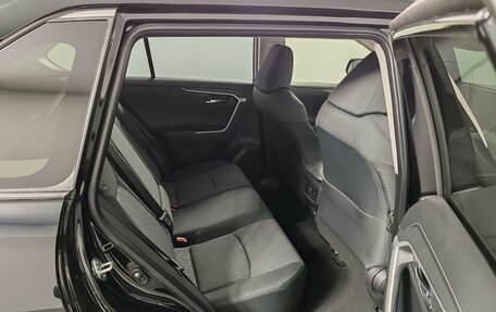 Toyota RAV4, 2025 год, 5 590 000 рублей, 21 фотография