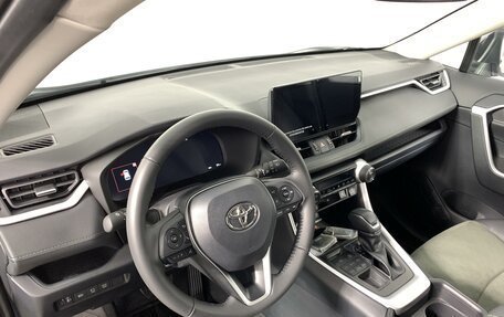 Toyota RAV4, 2024 год, 4 650 000 рублей, 11 фотография