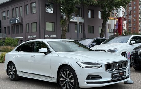 Volvo S90 II рестайлинг, 2022 год, 3 490 000 рублей, 3 фотография