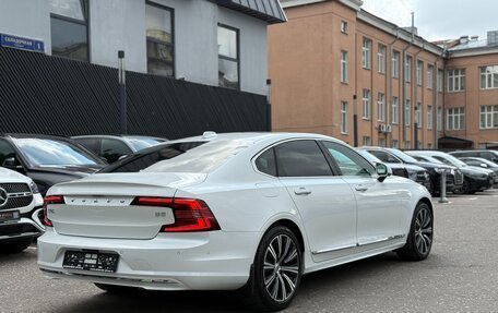 Volvo S90 II рестайлинг, 2022 год, 3 490 000 рублей, 12 фотография
