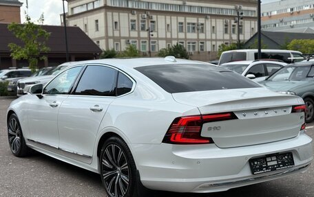 Volvo S90 II рестайлинг, 2022 год, 3 490 000 рублей, 10 фотография