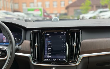 Volvo S90 II рестайлинг, 2022 год, 3 490 000 рублей, 19 фотография