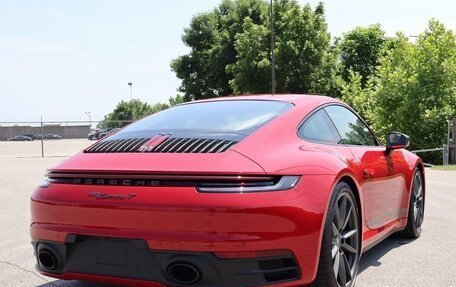 Porsche 911, 2022 год, 13 600 000 рублей, 8 фотография