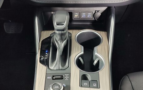 Toyota Highlander, 2024 год, 6 000 000 рублей, 22 фотография