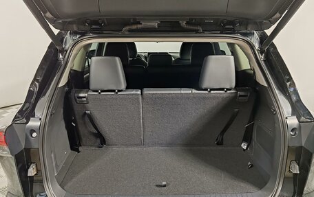 Toyota Highlander, 2024 год, 6 000 000 рублей, 24 фотография