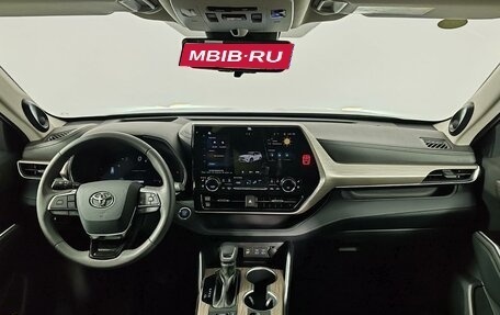 Toyota Highlander, 2024 год, 6 000 000 рублей, 14 фотография