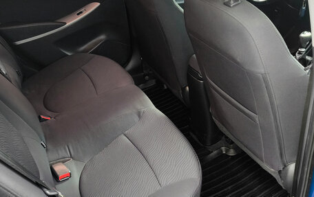 Hyundai Solaris II рестайлинг, 2012 год, 880 000 рублей, 10 фотография
