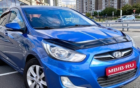 Hyundai Solaris II рестайлинг, 2012 год, 880 000 рублей, 3 фотография