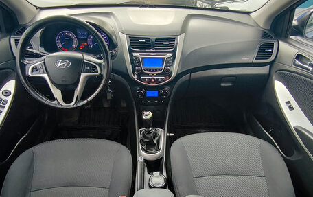 Hyundai Solaris II рестайлинг, 2012 год, 880 000 рублей, 16 фотография