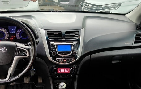 Hyundai Solaris II рестайлинг, 2012 год, 880 000 рублей, 15 фотография