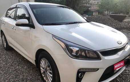 KIA Rio IV, 2017 год, 1 050 000 рублей, 2 фотография