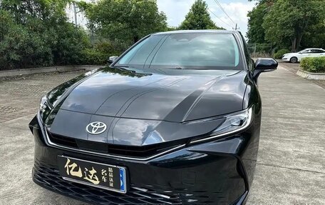 Toyota Camry, 2025 год, 2 780 000 рублей, 2 фотография