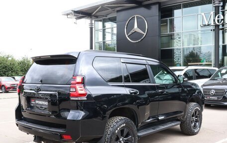 Toyota Land Cruiser Prado 150 рестайлинг 2, 2019 год, 4 850 000 рублей, 5 фотография