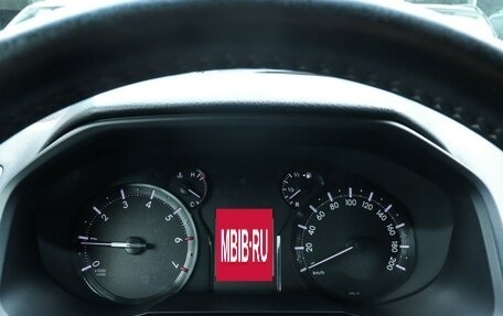 Toyota Land Cruiser Prado 150 рестайлинг 2, 2019 год, 4 850 000 рублей, 11 фотография