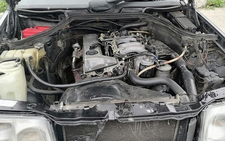 Mercedes-Benz E-Класс, 1994 год, 160 000 рублей, 8 фотография