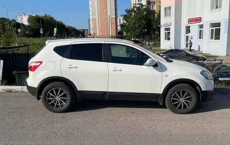 Nissan Qashqai, 2010 год, 900 000 рублей, 3 фотография