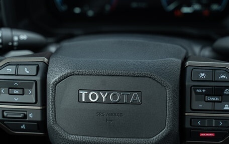 Toyota Land Cruiser Prado, 2025 год, 10 900 000 рублей, 32 фотография