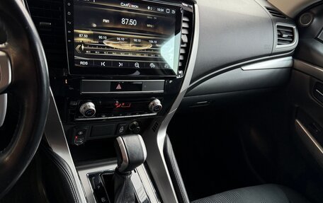 Mitsubishi Pajero Sport III рестайлинг, 2020 год, 3 329 000 рублей, 13 фотография