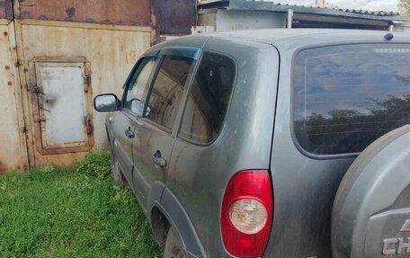 Chevrolet Niva I рестайлинг, 2015 год, 575 000 рублей, 8 фотография