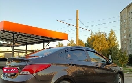 Hyundai Solaris II рестайлинг, 2015 год, 1 090 000 рублей, 5 фотография
