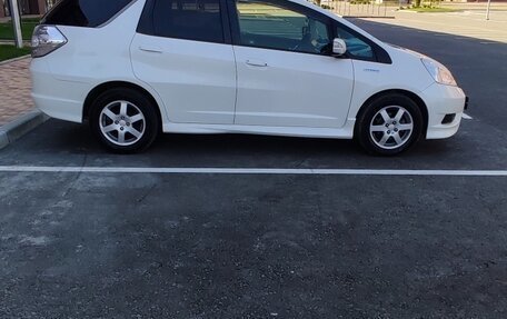 Honda Fit Shuttle I рестайлинг, 2012 год, 1 040 000 рублей, 4 фотография