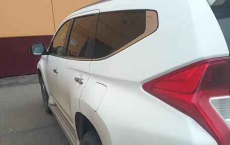 Mitsubishi Pajero Sport III рестайлинг, 2018 год, 2 100 000 рублей, 6 фотография