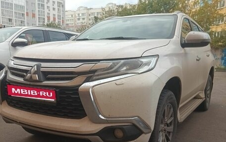 Mitsubishi Pajero Sport III рестайлинг, 2018 год, 2 100 000 рублей, 5 фотография