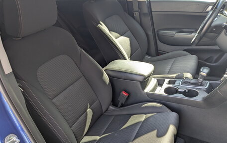 KIA Sportage IV рестайлинг, 2020 год, 2 050 000 рублей, 23 фотография