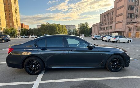 BMW 7 серия, 2018 год, 3 800 000 рублей, 8 фотография