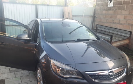 Opel Astra J, 2012 год, 760 000 рублей, 5 фотография