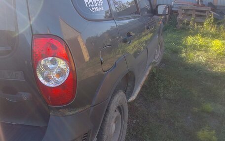 Chevrolet Niva I рестайлинг, 2010 год, 361 000 рублей, 5 фотография