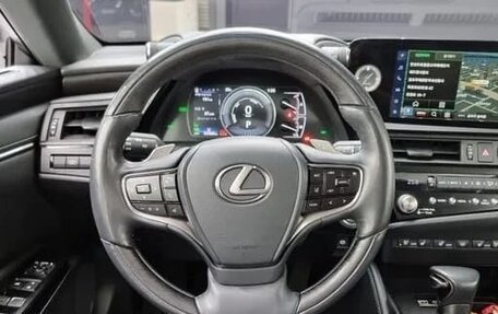 Lexus ES VII, 2022 год, 3 480 000 рублей, 14 фотография