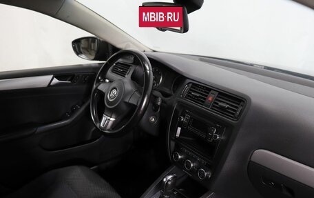 Volkswagen Jetta VI, 2013 год, 1 050 000 рублей, 10 фотография