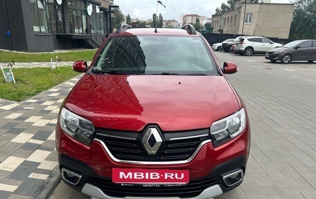 Renault Sandero II рестайлинг, 2020 год, 1 350 000 рублей, 2 фотография