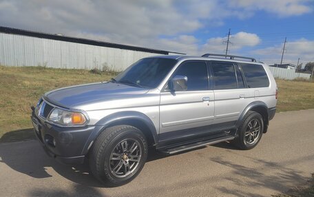 Mitsubishi Pajero Sport II рестайлинг, 2004 год, 1 100 000 рублей, 2 фотография