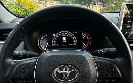 Toyota RAV4, 2021 год, 4 190 000 рублей, 8 фотография